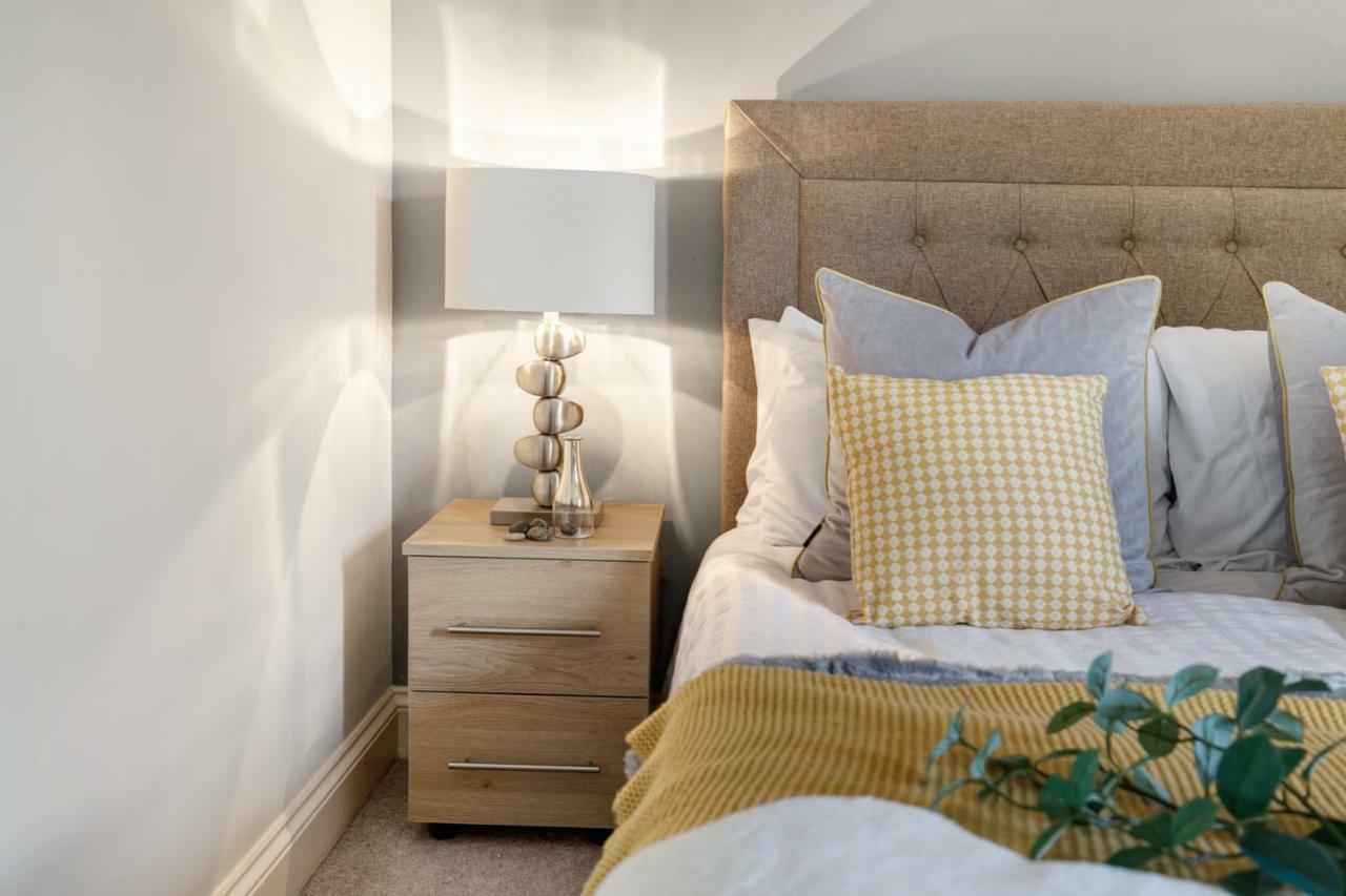 Stylish Cottage - Parking - Garden - Sleeps 6 Cambridge  Exterior photo