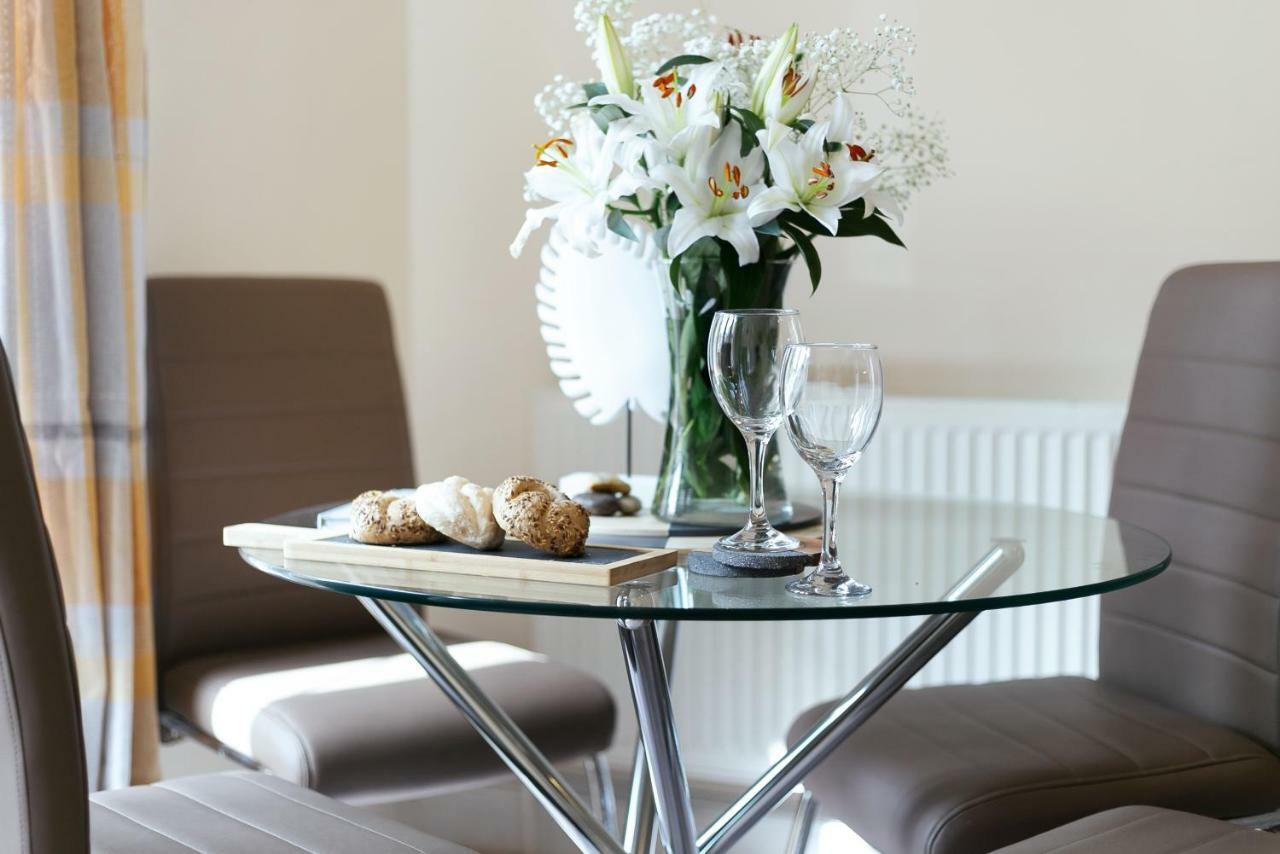 Stylish Cottage - Parking - Garden - Sleeps 6 Cambridge  Exterior photo
